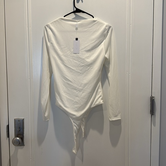 Astr Cream Long Sleeve Bodysuit - Picture 3 of 3
